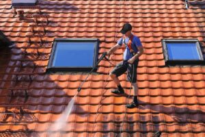 How to Clean Shingle Roof