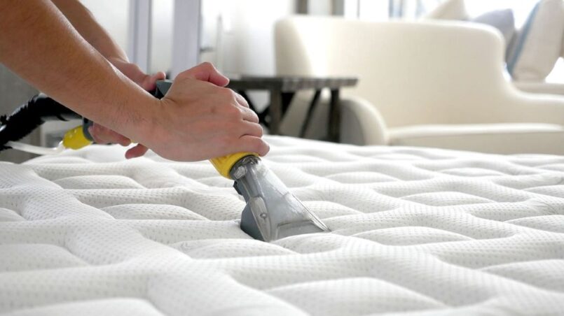 What is the best cleaner for a mattress?